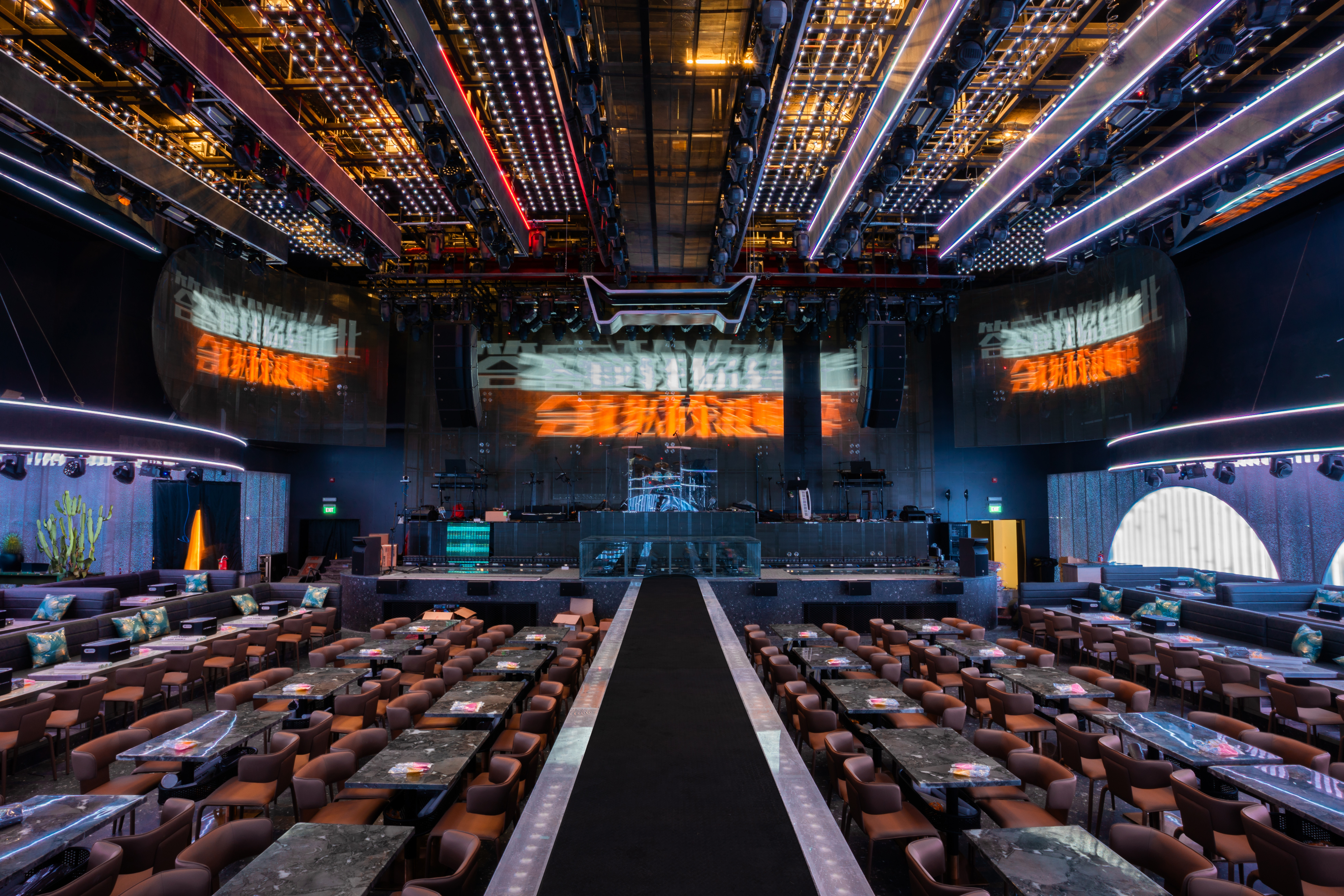 HaveFun Live Show: The Ultimate Live Music Experience in Singapore