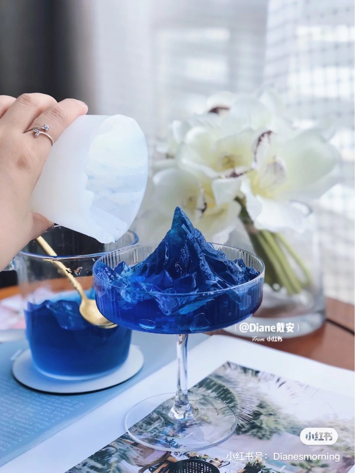 simple-and-easy-blue-iceberg-jelly-recipe